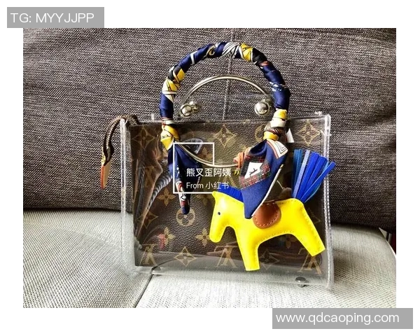 足球明星lv洗漱包男士专属时尚旅行必备品尽显魅力与品位 足球明星lv洗漱包男士专属时尚旅行必备品尽显魅力与品位